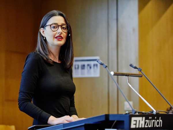 Enlarged view: MTEC Day 2019 – Keynote by Melis Sawerschel, she is rebel