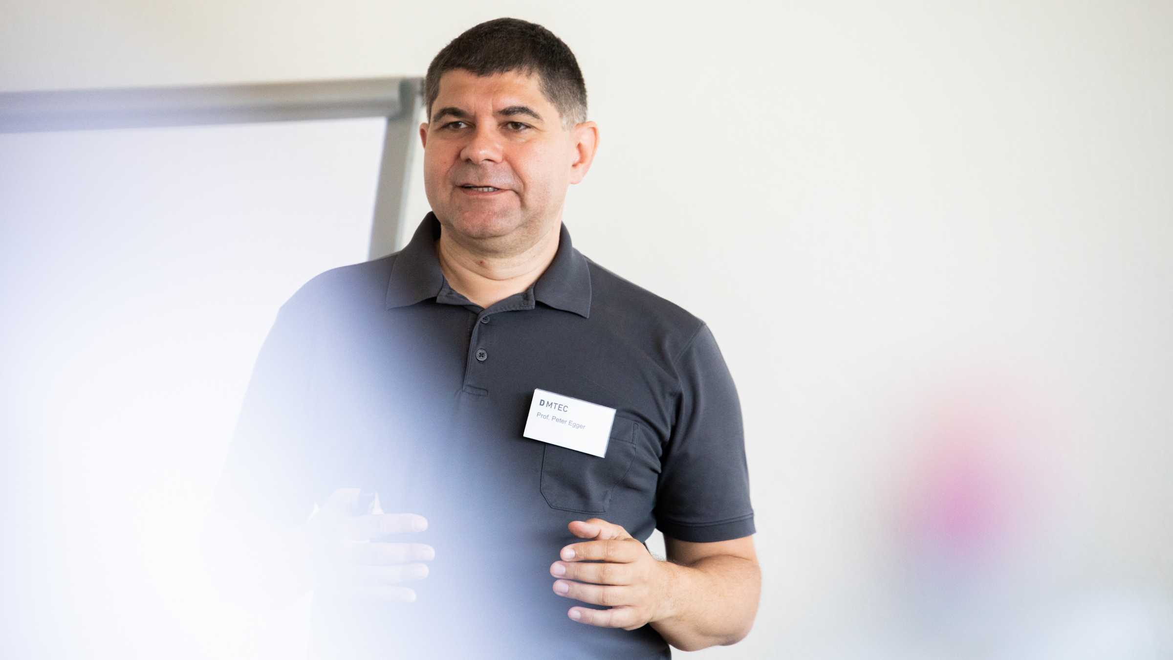 Enlarged view: Professor Peter Egger